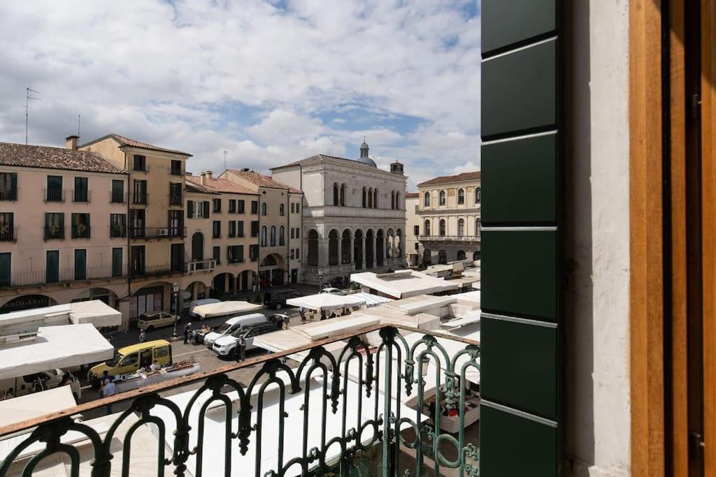 Enjoy Home - Appartamento Orologio, Piazza Dei Signori Padoue Extérieur photo