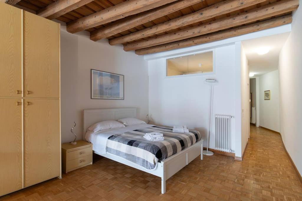Enjoy Home - Appartamento Orologio, Piazza Dei Signori Padoue Extérieur photo